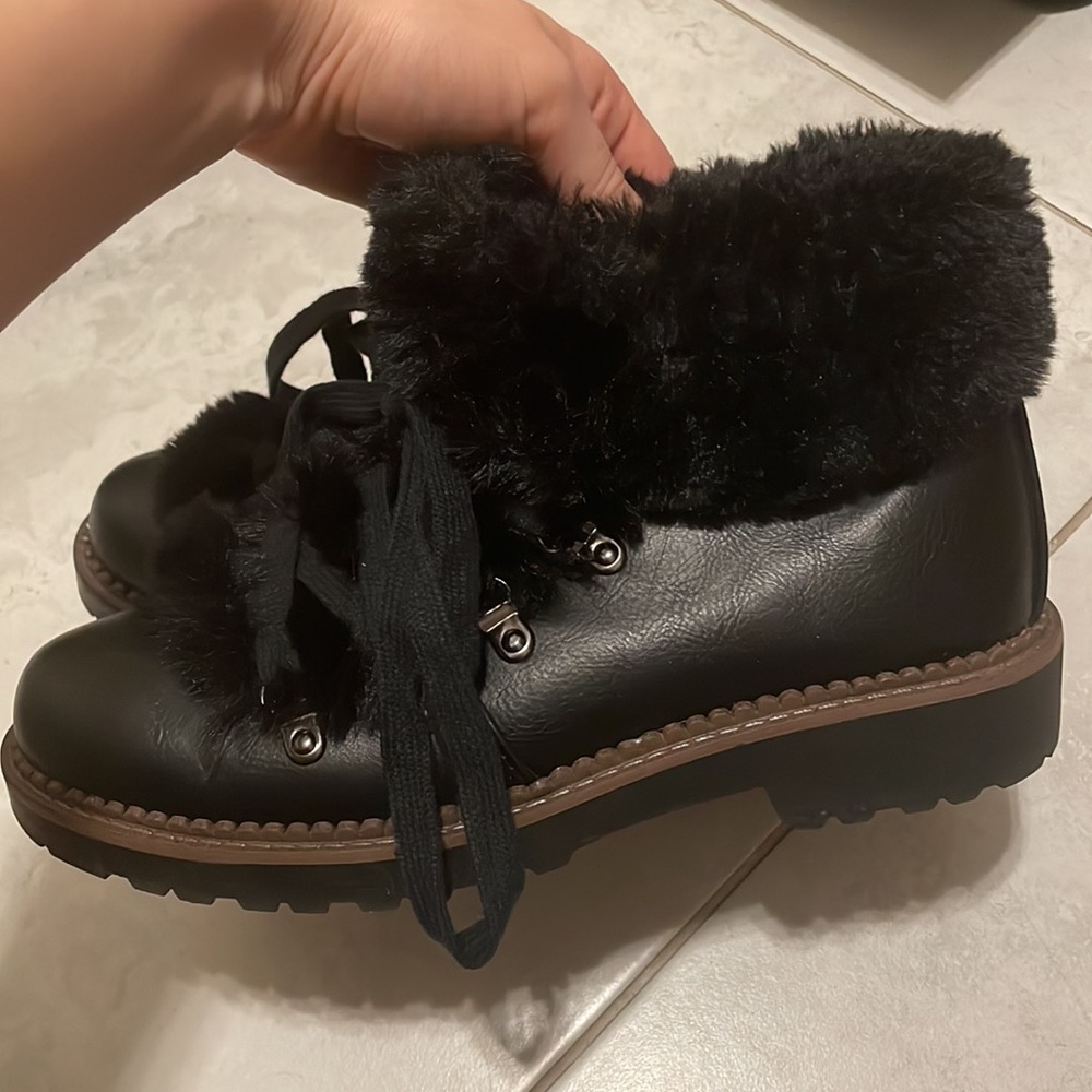 Esprit boots